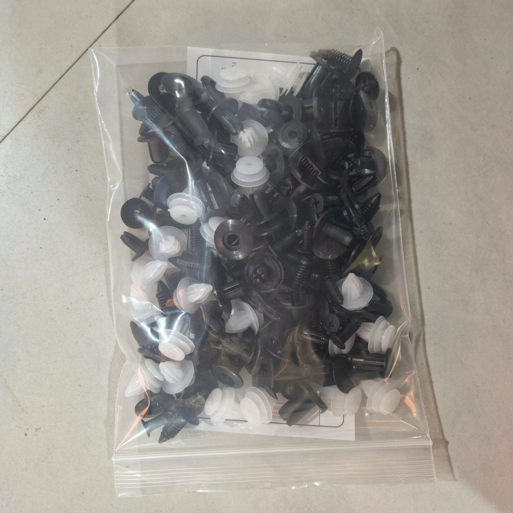 Domestic trade and foreign trade 100PCS car general boxed buckle combination set door panel nylon wheel eyebrow clamp HE26