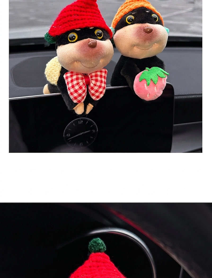 Car ornaments cute dolls bee dog car central control screen party doll display screen decoration car interior products
