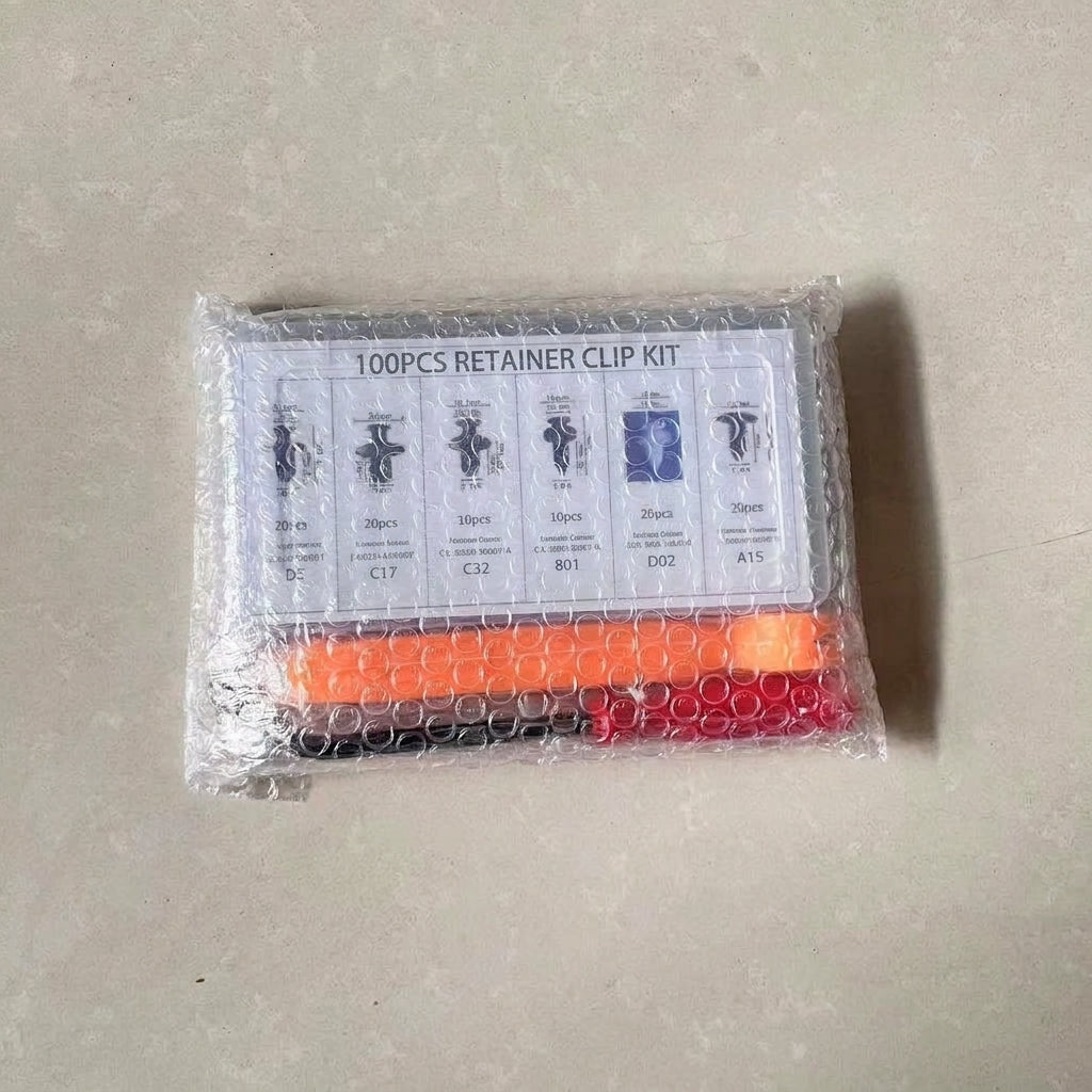 Domestic trade and foreign trade 100PCS car general boxed buckle combination set door panel nylon wheel eyebrow clamp HE26