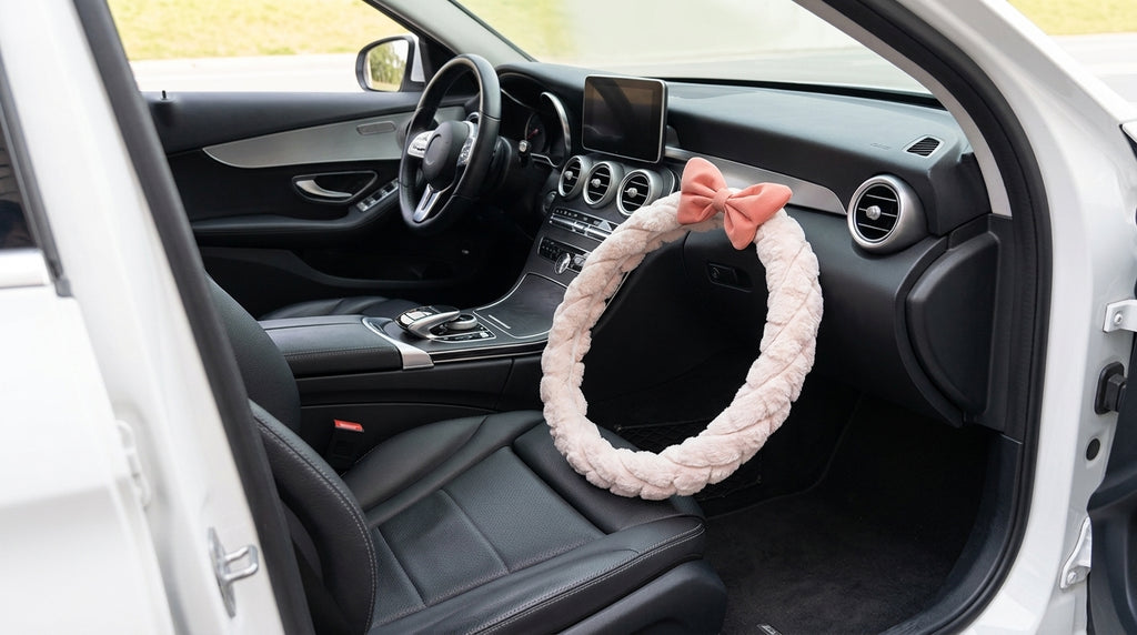 2025 New Car Steering Wheel Cover for Winter, Women's Non-slip Warm, All-Season Universal Winter Plush Handlebar Cover, Winter - Interior Placement